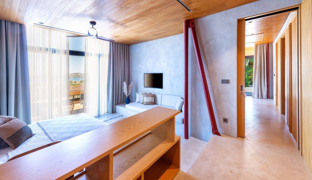 undefined Birdcage 33 Hotel - Adult Only 4