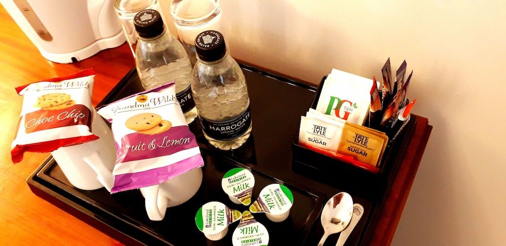 The Railway Hotel Twin Room 8