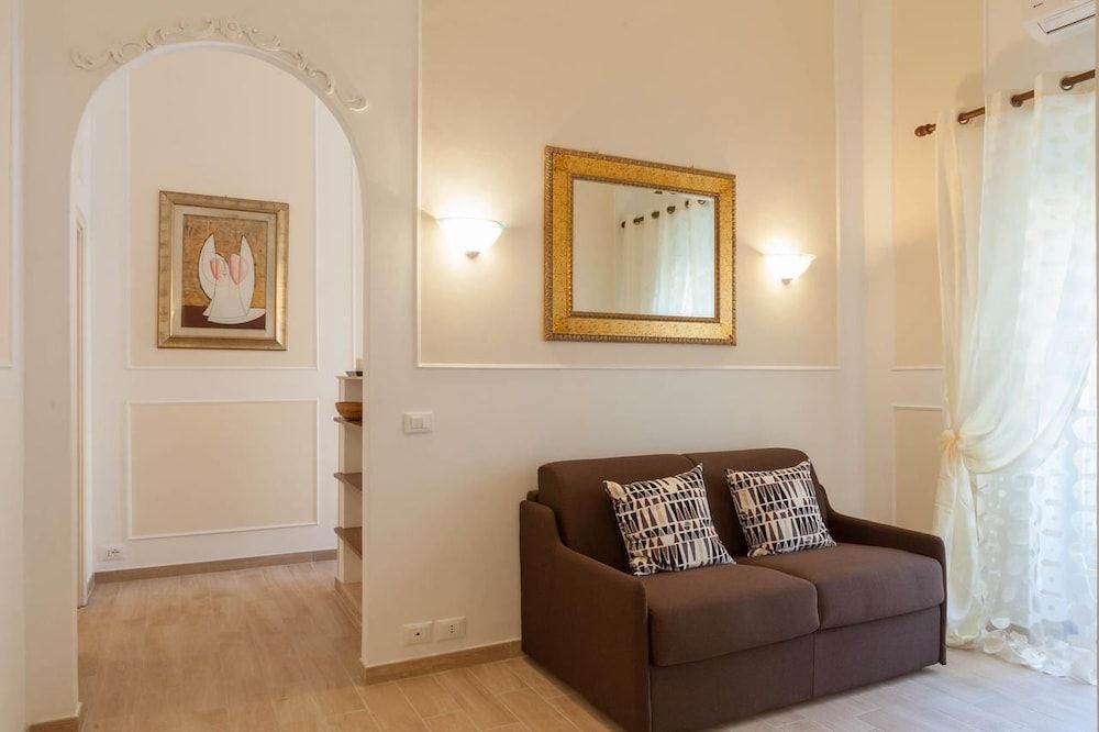 undefined Ripetta Little House