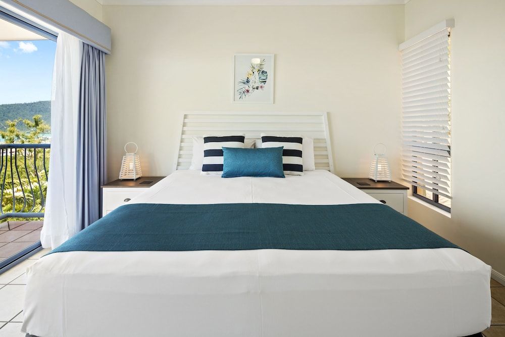 Three Bedroom Two Bathroom Ocean View Apartment