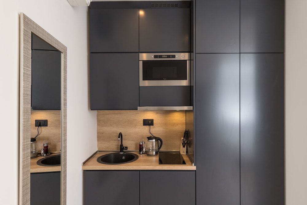 Apartments Urbis Studio, City View 9