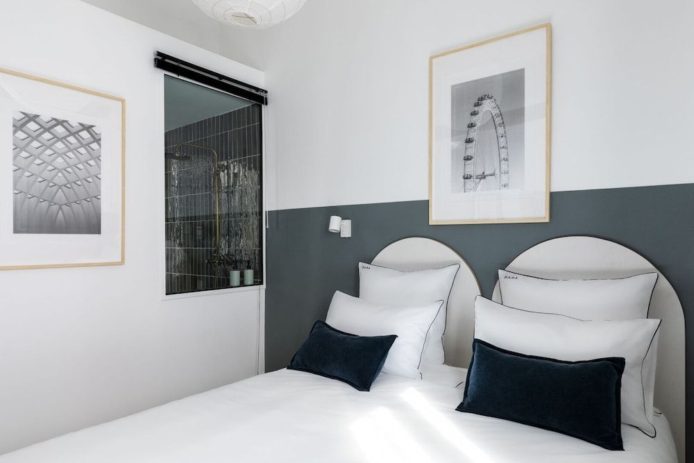 Baba Hotel Standard Double Room, Ensuite, City View 4