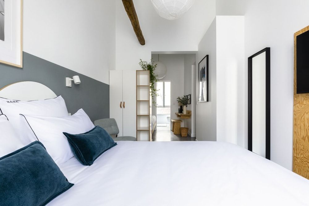 undefined Baba Hotel 3