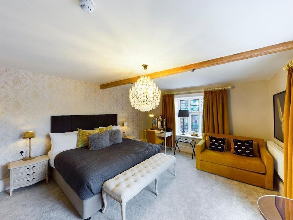 Lion & Swan Hotel Luxury Room 2