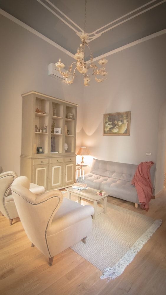 Breathtaking 4BD Apt 5min Walk to Duomo Apartment, 4 Bedrooms 19