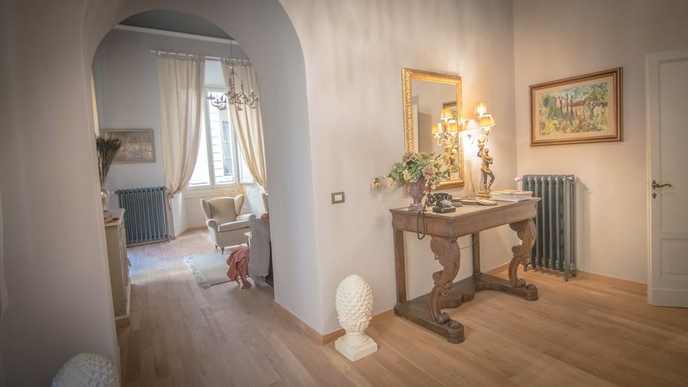 Breathtaking 4BD Apt 5min Walk to Duomo Apartment, 4 Bedrooms 33