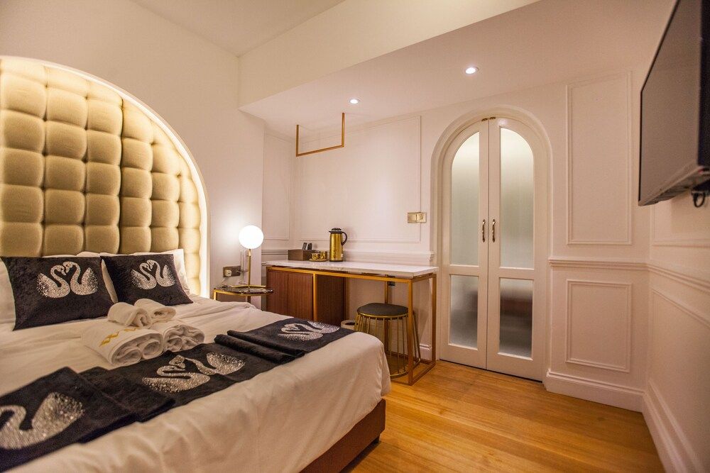 White Mansion Penang Deluxe Room, 1 Queen Bed 4