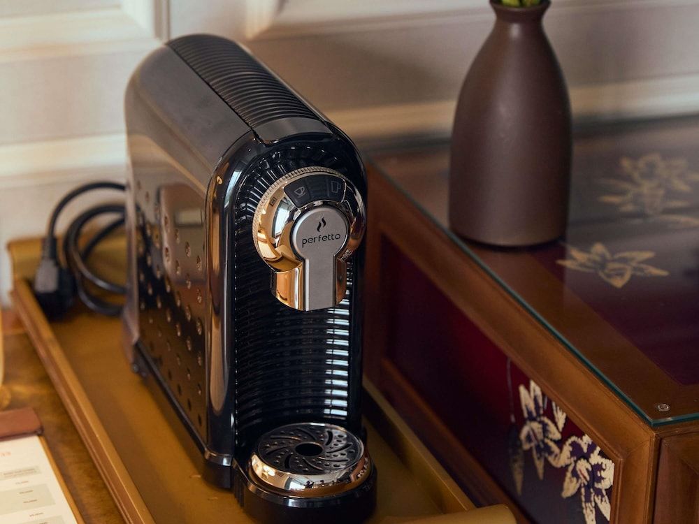 Grand Mercure Hanoi Deluxe Room, 1 King Bed 7