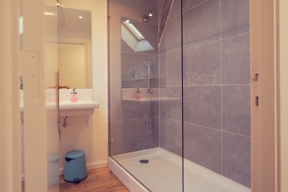 undefined Lisbon Calling Rooms & Studio 4