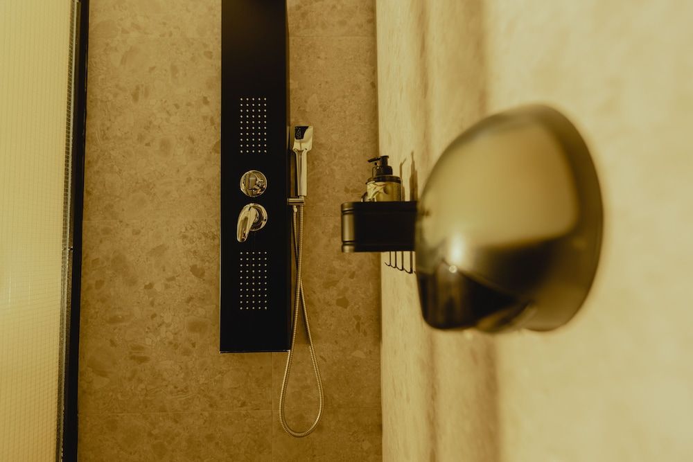 Metis Urbane Living Spaces Economy Double Room, 1 Queen Bed, Non Smoking (Skylight) 12