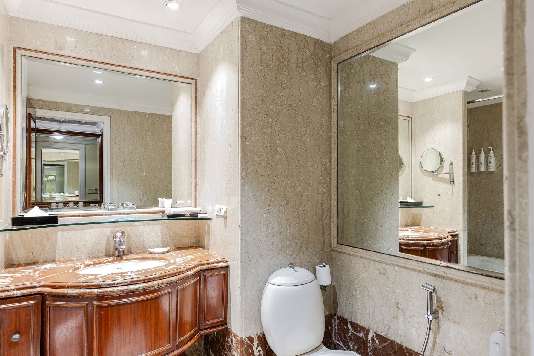 Executive Room Bathroom