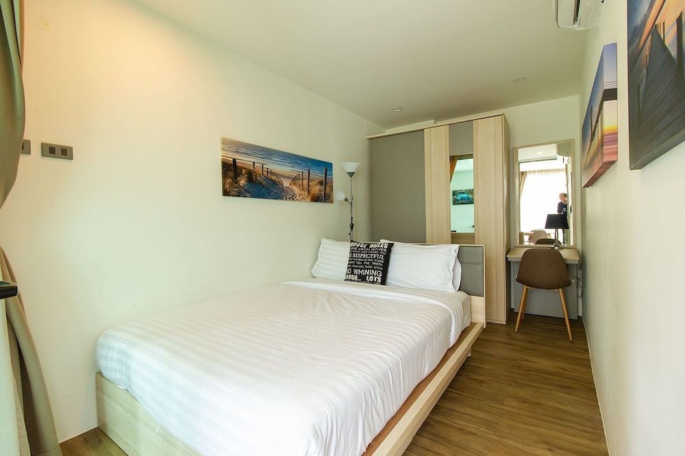 Oceana Sea View Apartments by Alexanders Family Apartment