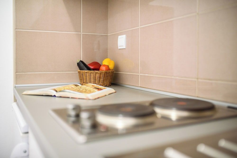 California Apartments II Comfort Studio Suite, Pool View 11