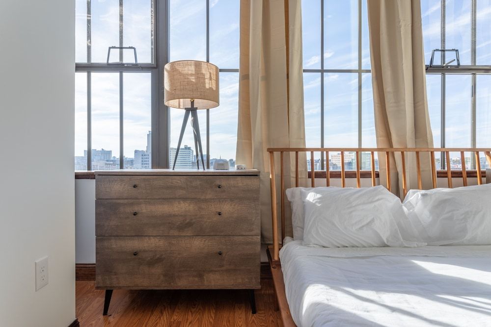 Premier Studio, 1 Queen Bed with Sofa bed, City View