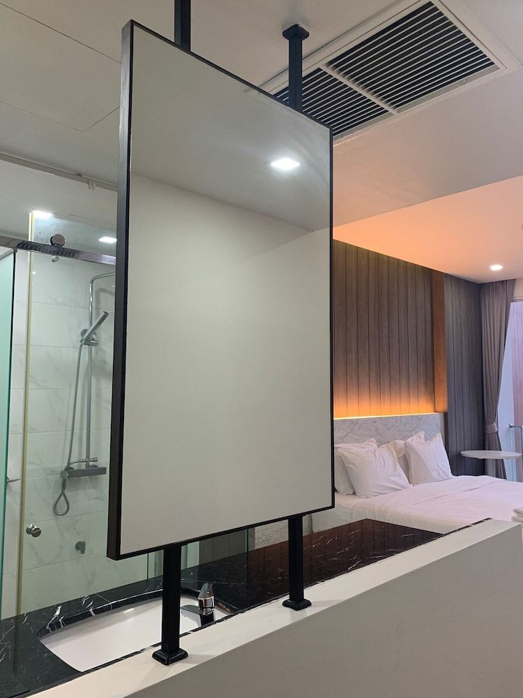 Phurinda Residence Superior Room 9