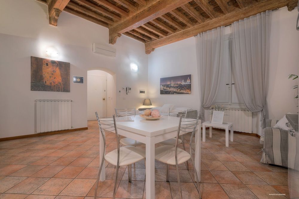 Wine Apartments Florence Moscato Deluxe Apartment, 1 Bedroom 4