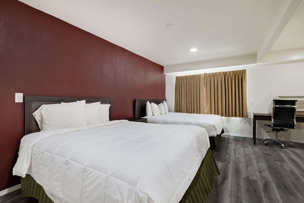 Queen Room