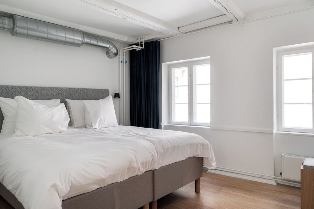 Kings Square apartments by Daniel&Jacob’s Grand Apartment 3