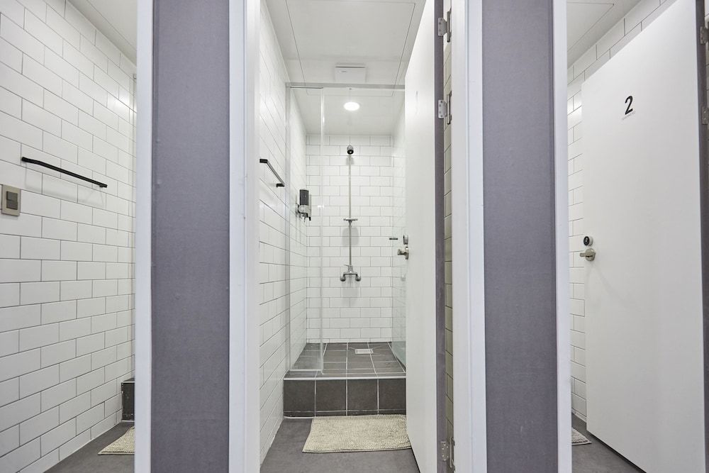 THE CAPSULE Myeongdong Basic Shared Dormitory, Men only 11