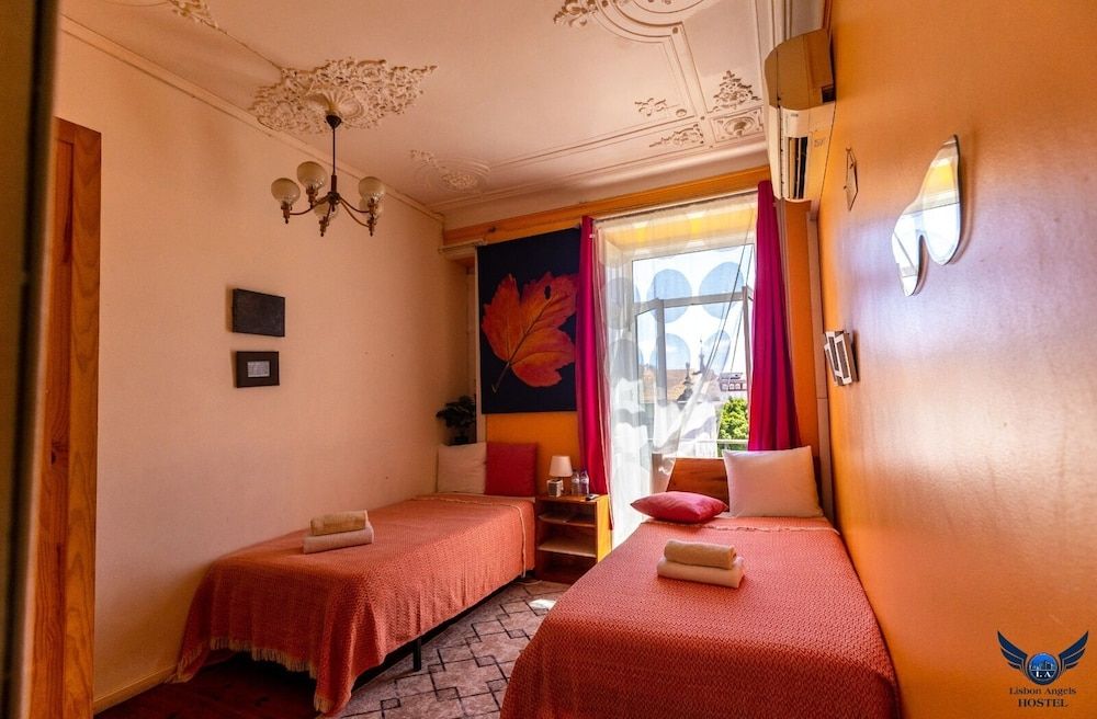 Lisbon Angles Hostel Design Double Room 3