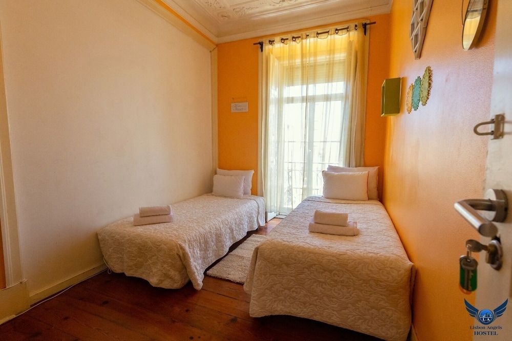Lisbon Angles Hostel Design Double Room 5