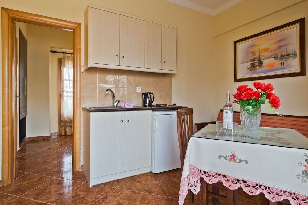 Panoramic Apartment, Sea View (Hills View)
