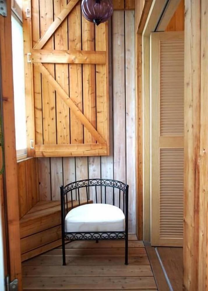 Posia122 Deluxe Double Room, Non Smoking 2