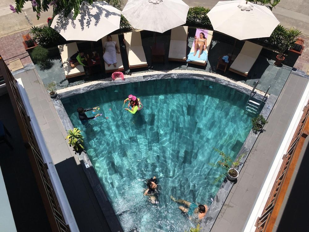 undefined Threeway Riverside Villa 8