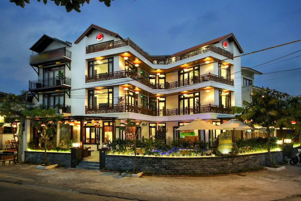 undefined Threeway Riverside Villa 6
