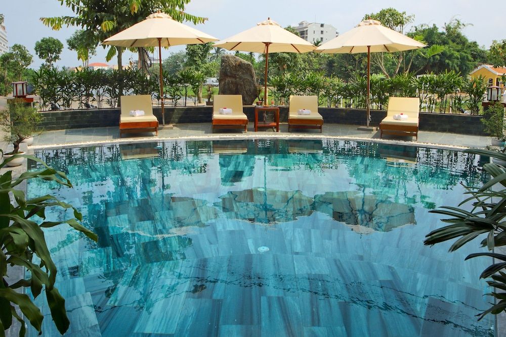 undefined Threeway Riverside Villa 7
