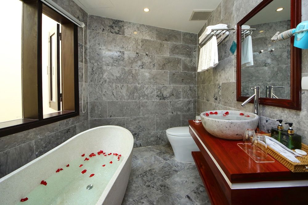 undefined Threeway Riverside Villa 10