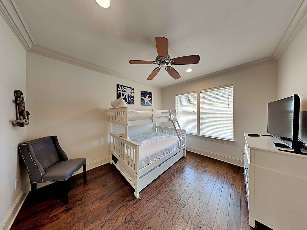 House, Multiple Beds, Kitchen
