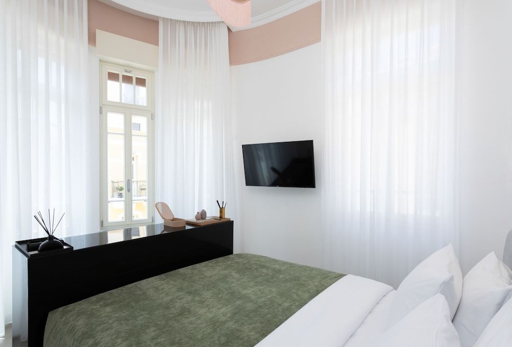 undefined Mr. Carmel - By TLV2GO 9