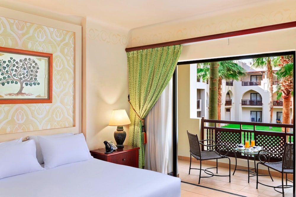 Pickalbatros Oasis Port Ghalib Deluxe Double Room