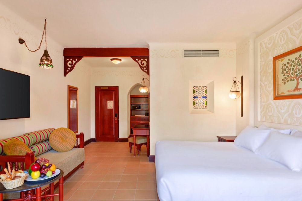 Pickalbatros Oasis Port Ghalib Deluxe Double Room 3