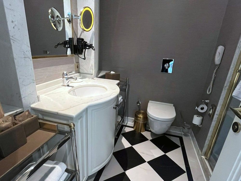 Rixos Pera Istanbul Deluxe Twin Room, 2 Twin Beds (Pera View) 5