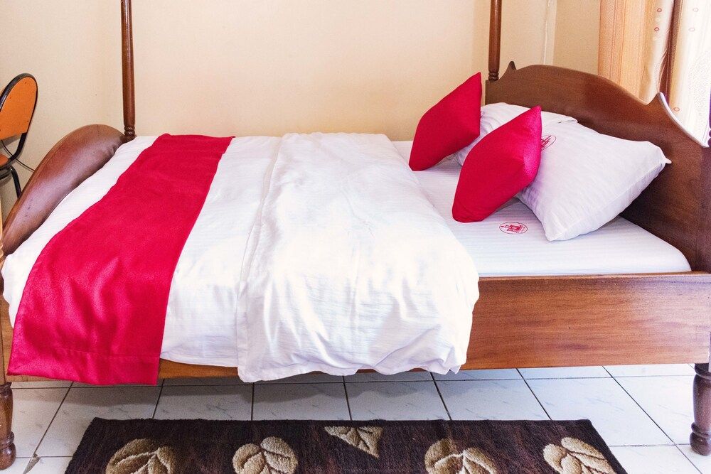 Rwenzori International Hotel Double Room 3