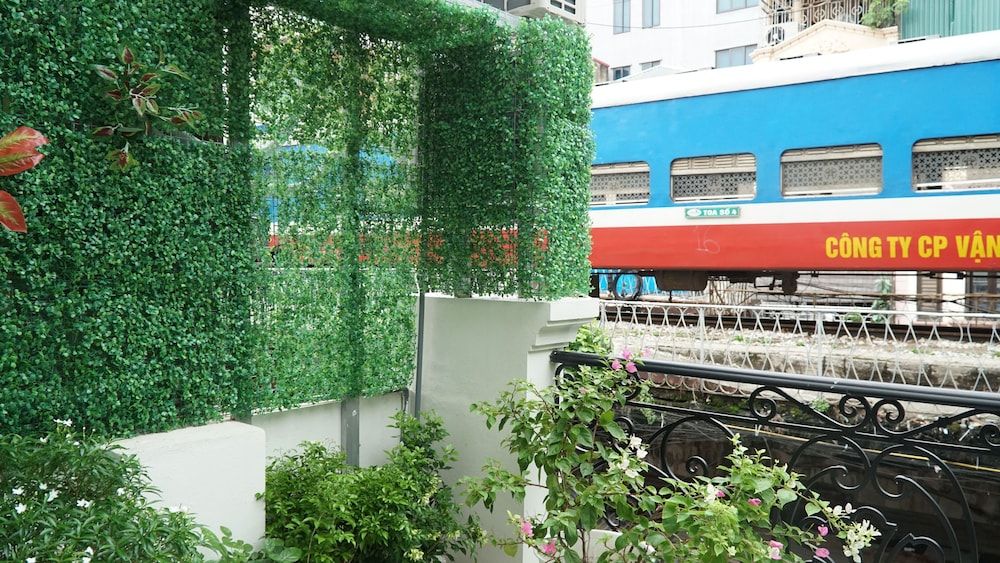 undefined Hanoi La Cascada House & Travel 8