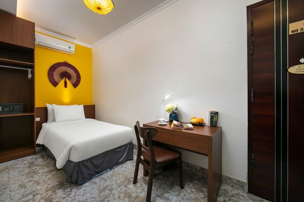 undefined Hanoi La Cascada House & Travel 3