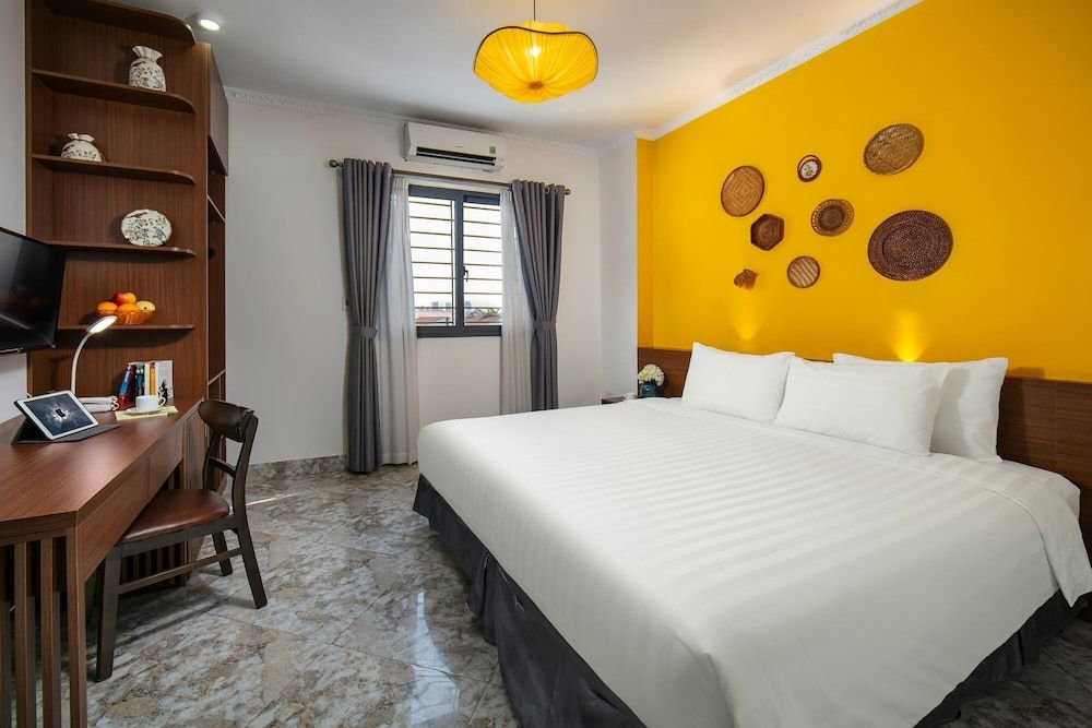 undefined Hanoi La Cascada House & Travel