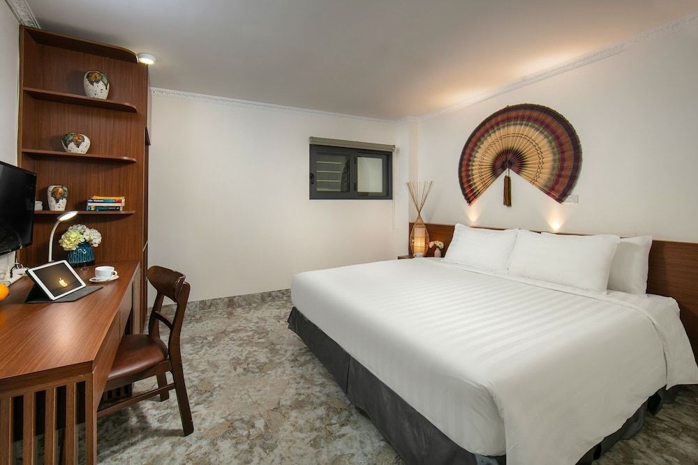 undefined Hanoi La Cascada House & Travel 6