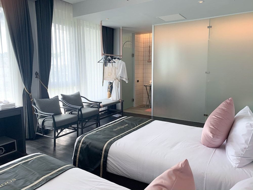 Sooknirund Hotel Standard Twin Room