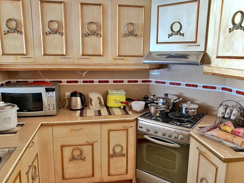 Marina Residential Suites Royal Suite 6