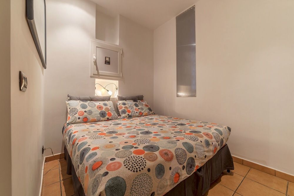 undefined Colosseo & San Clemente Cosy Flat 8