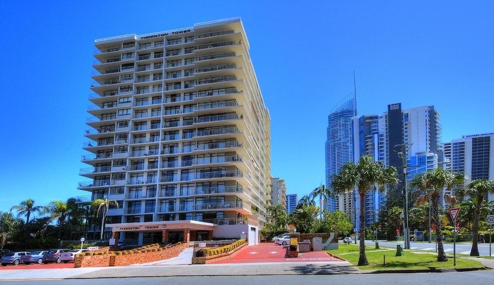 undefined Surfers Chalet 10