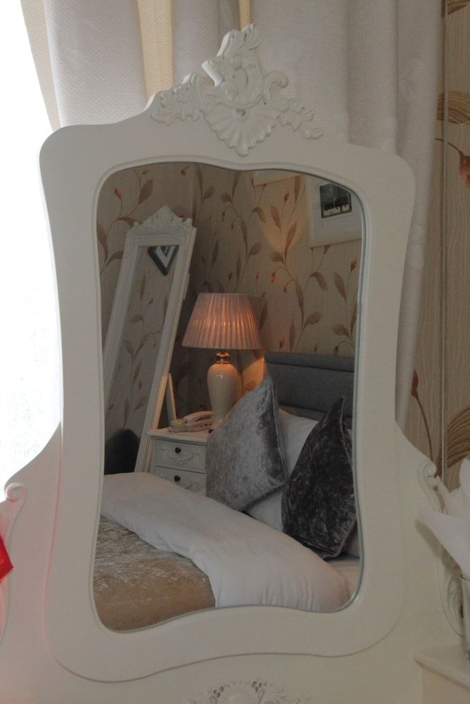 Donnybrook Hall Basic Double Room 21