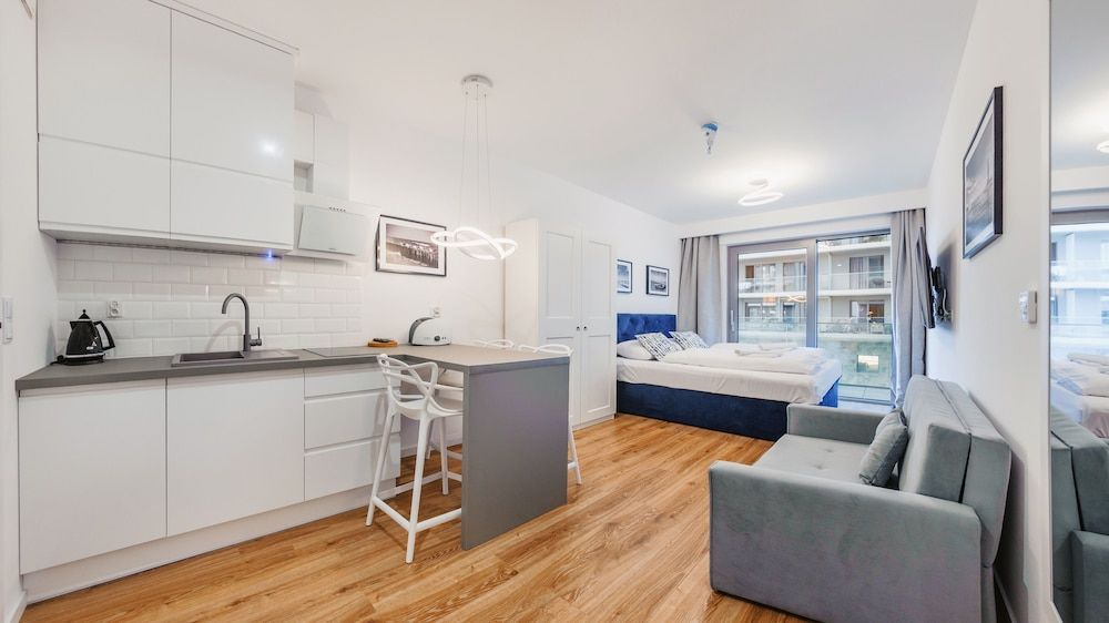 Studio Suite (1 A)