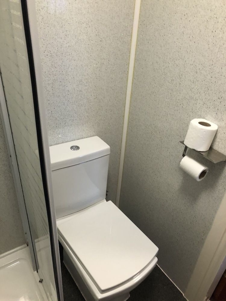 Don Valley Hotel Triple Room 2