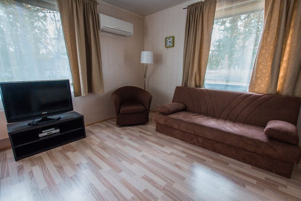 Deluxe Double Room (with Extra Bed)