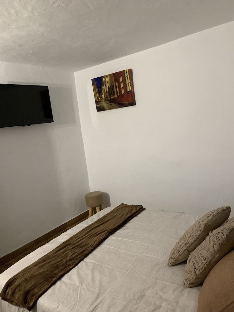 Valtisya House Pool & Airport Superior Room, Beach View 14